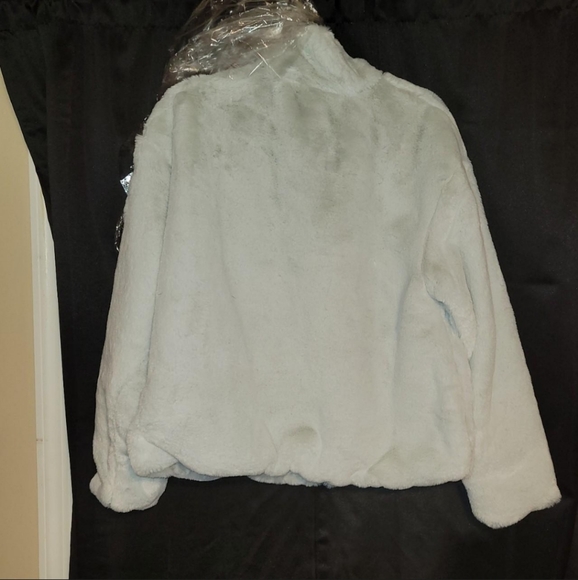 NWT Nike Faux fur bomber jacket - Picture 2 of 5